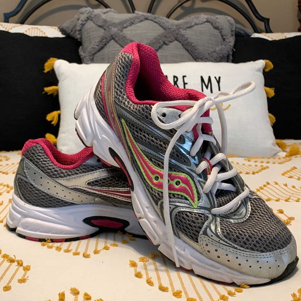 SAUCONY - Women’s Cohesion 6 Running Shoes 15166-3, Size 7.5